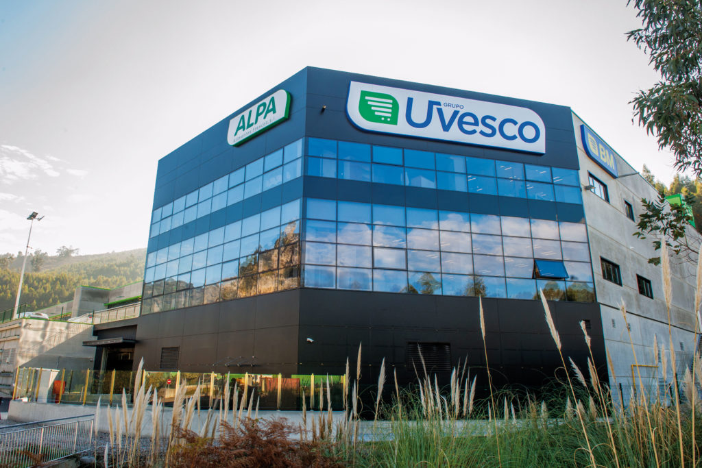 Becas Prácticas profesionales remuneradas en Uvesco con Fundación Novia Salcedo