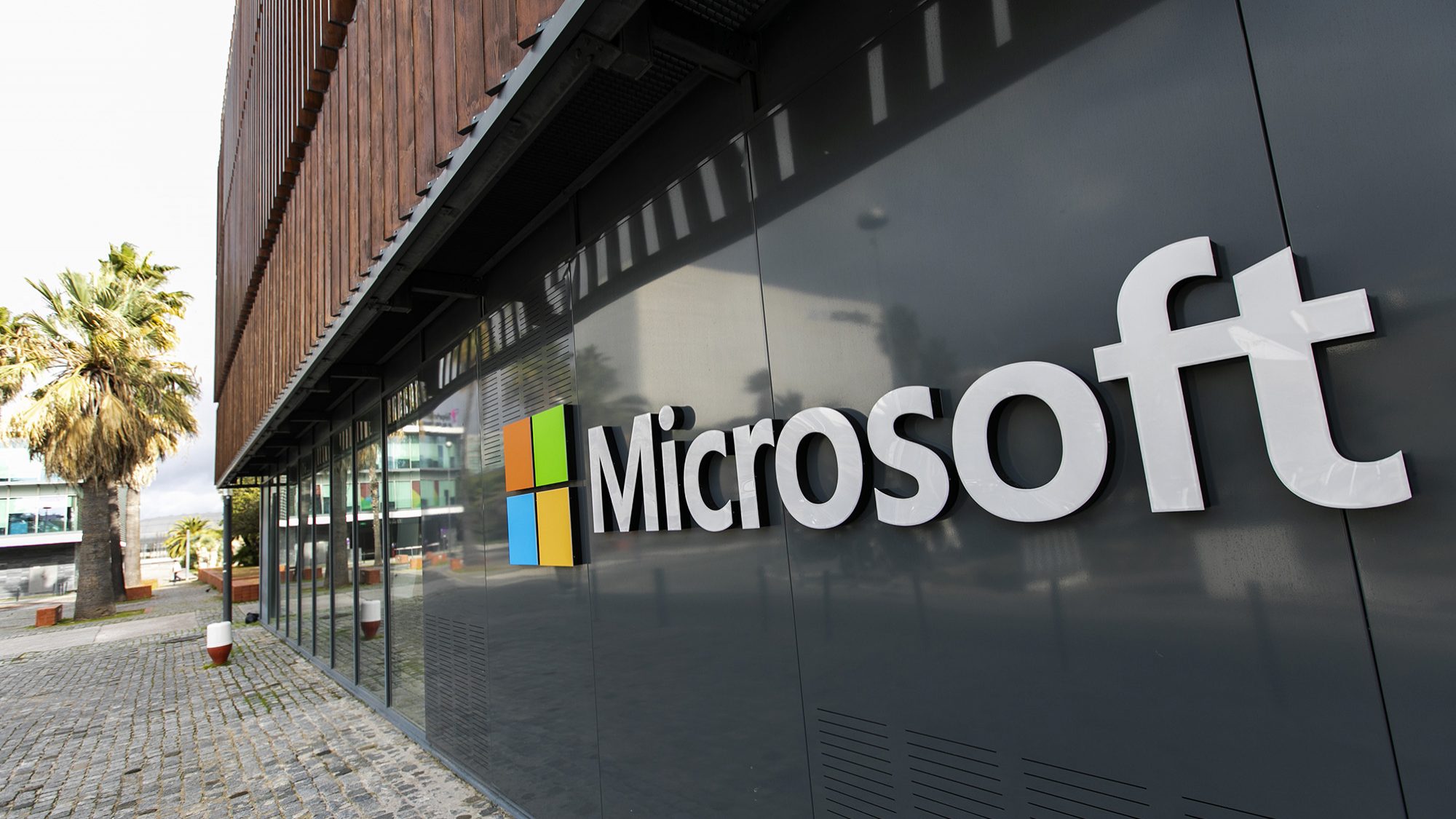 Becas Global Training Prácticas profesionales remuneradas en Microsoft con Fundación Novia Salcedo