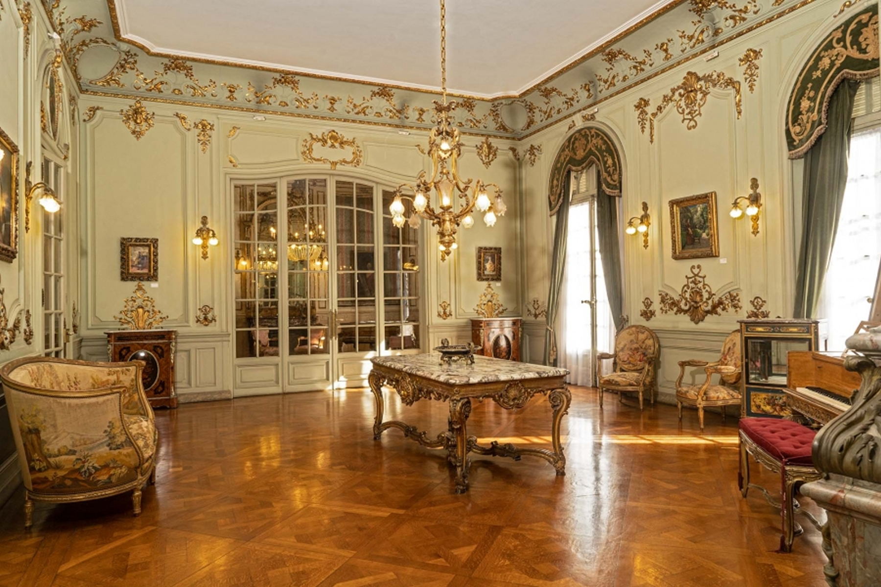 Becas Global Training en Museo de Artes Decorativas - Palacio Taranco con Fundación Novia Salcedo