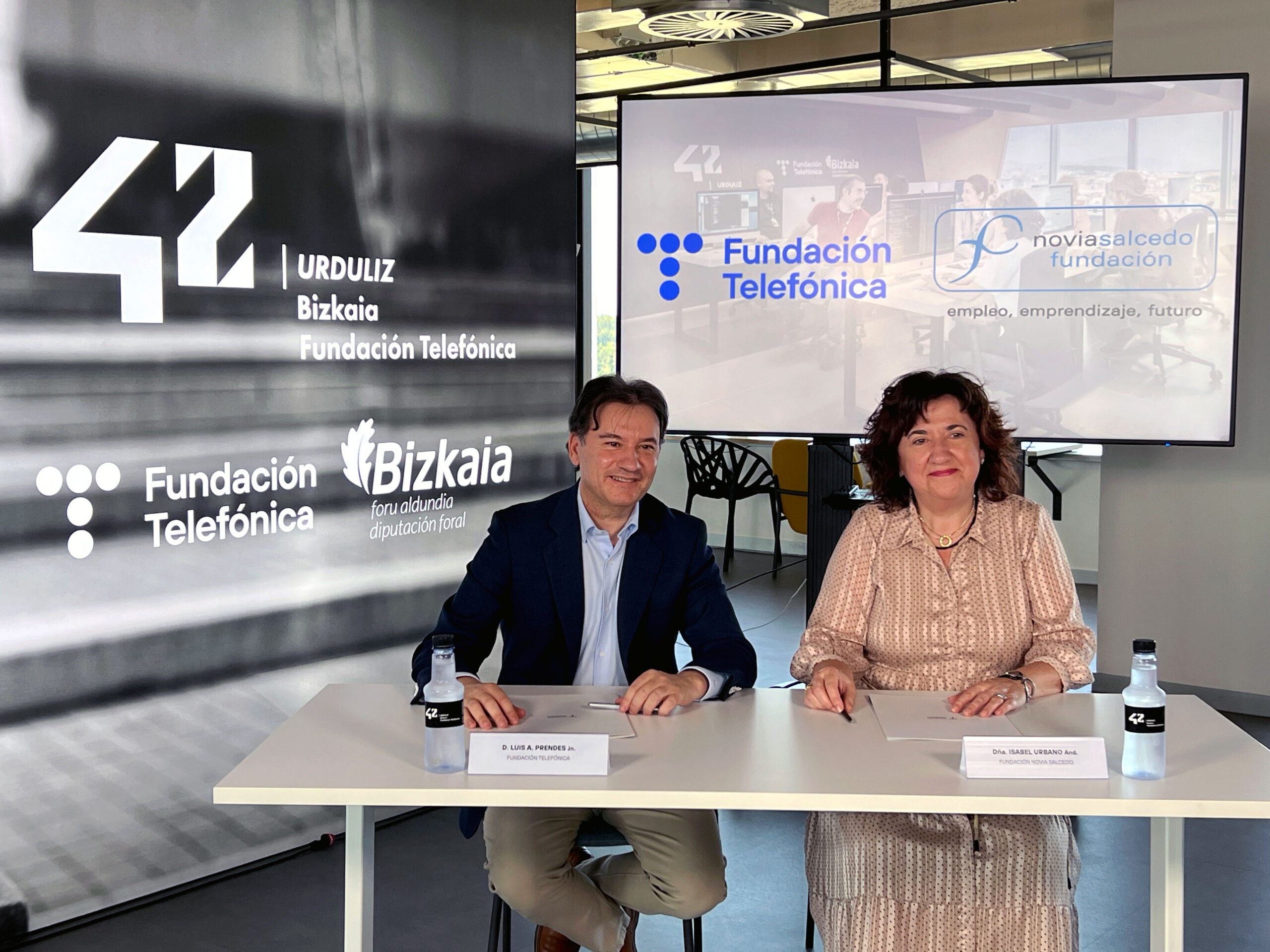 Fundación Novia Salcedo. empleo, emprendizaje, futuro.
