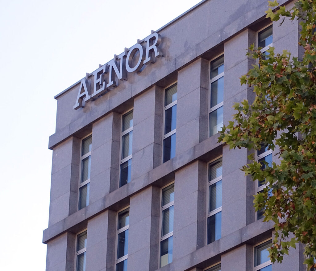 Becas Prácticas profesionales remuneradas en AENOR con Fundación Novia Salcedo.