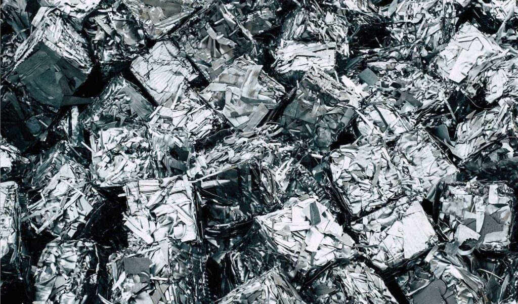 Becas Prácticas profesionales remuneradas en Empresa de reciclaje de metal con Fundación Novia Salcedo.