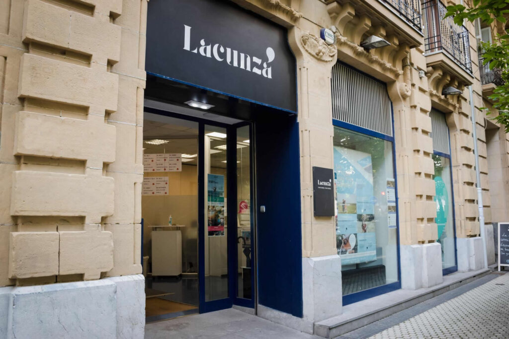 Becas Prácticas profesionales remuneradas en Lacunza con Fundación Novia Salcedo.