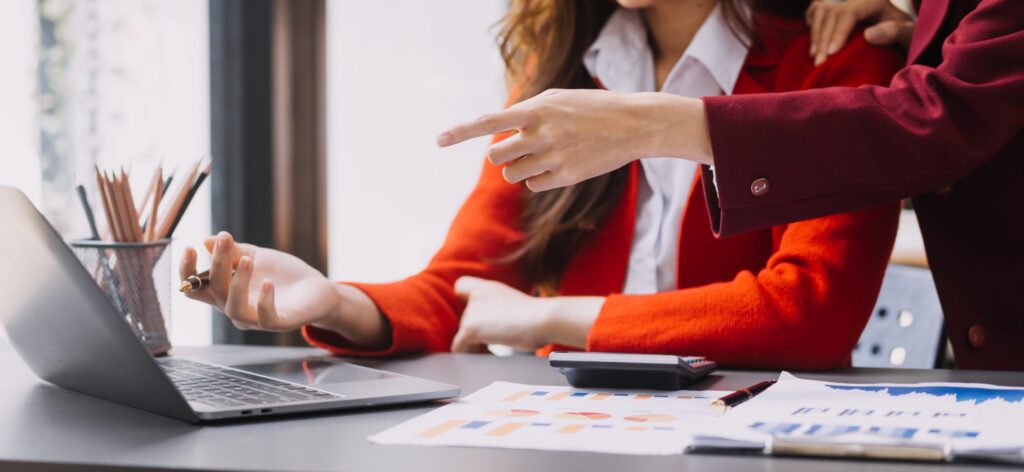 Becas Prácticas Profesionales remuneradas en Confianz con Fundación Novia Salcedo