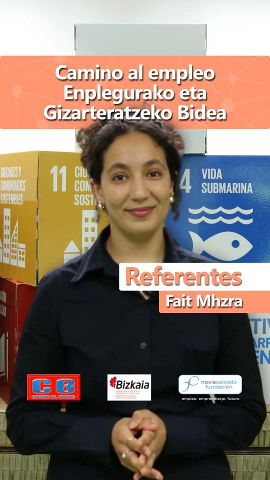 Referentes que transforman miradas.

Fait Mhrza es una de las voces que inspiran dentro del programa Camino al Empleo – Enplegurako eta Gizarteratzeko Bidea.

Este proyecto va más allá de la inclusión laboral: pone el foco en lo humano, en la dignidad, en construir comunidad desde la representación positiva.

Y en ese camino, las referentes como Fait son clave:
💬 Rompen estigmas.
🤝 Conectan generaciones.
🎤 Dan voz a quienes aún no han sido escuchados.
🌍 Inspiran desde la experiencia vivida.

Apostamos por una inclusión que reconoce el valor de cada joven, facilitando que sean creadores de su propio camino.

📲 Descubre más sobre el programa financiado por el Departamento de Empleo, Cohesión Social e Igualdad de la Diputación Foral de Bizkaia y el poder de los referentes en nuestra web.

---

Begiradak eraldatzen dituzten erreferenteak.

Fait Mhrza da Camino al Empleo – Enplegurako eta Gizarteratzeko Bidea programaren inspirazio-iturri nagusietako bat.

Proiektu hau laneratzeaz haratago doa: gizatasunean, duintasunean, irudikapen positibotik komunitatea eraikitzean jartzen du arreta.

Eta bide horretan, Fait bezalako erreferenteak funtsezkoak dira:
💬 Estigmak hausten dituzte.
🤝 Belaunaldiak konektatzen dituzte.
🎤 Oraindik entzun ez direnei ahotsa ematen diete.
🌍 Bizitako esperientziatik inspiratzen dute.

Gazte bakoitzaren balioa aitortzen duen inklusioaren aldeko apustua egiten dugu, beren bidearen sortzaile izan daitezen erraztuz.

📲 Ezagutu gehiago Bizkaiko Foru Aldundiako Enplegua, Gizarte Kohesioa eta Berdintasuna Sailak finantzatutako programari eta erreferenteen ahalmenari buruz gure webgunean.

#Referentes #InclusiónSocial #Migración #CaminoAlEmpleo #TransformaciónSocial #JuventudConFuturo #MigrantesConVoz